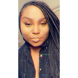 Meet your Posher, Vivian